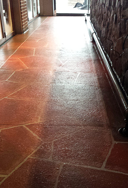 paninis-bar-and-grill,-brunswick-ohio,-floor-design-3,-decor-by-john-rivera-resto-2010