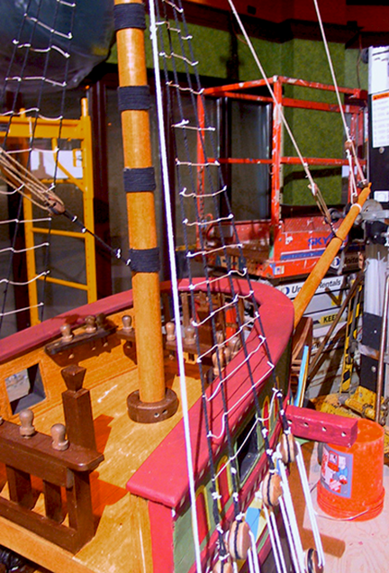 spanish-galleon-reconstruction,-by-john-rivera-resto,-2012,-shroud-ropework-detail