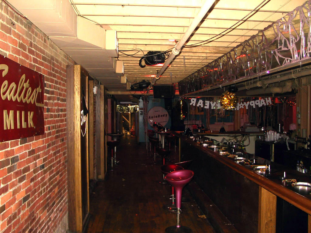 the-russian-bar-club,-by-john-rivera-resto,-jan-2011,-no-39