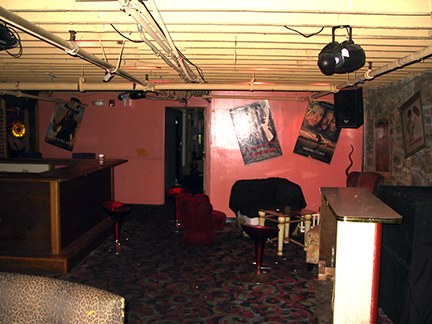 the-russian-bar-club,-by-john-rivera-resto,-jan-2011,-no-48