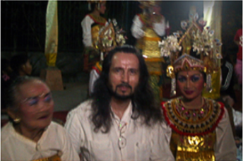jane-chen-and-balinese-living-legend-ni-ketut-cenik,-bali-2008.png