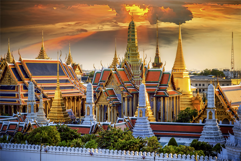 temple complex in bangkok, 2008